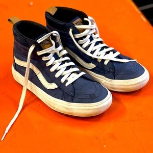 Vans MTE ultracush insulated navy blue high tops waterproof men’s 8 women 9.5